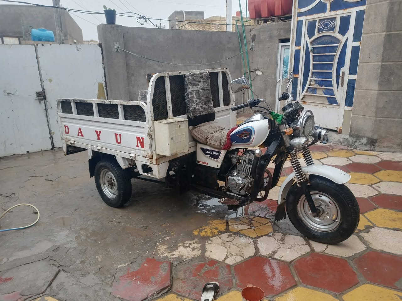 السلام عليكم ستوتة للبيع مديل ١٦ اوراق مكان الناصري المركز رقم الهاتف ***********
