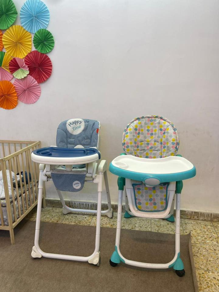 كافه الاشياء الموجوده في الصور معروضة للبيع للاستفسار الاتصال على الرقم ***********  
***********
