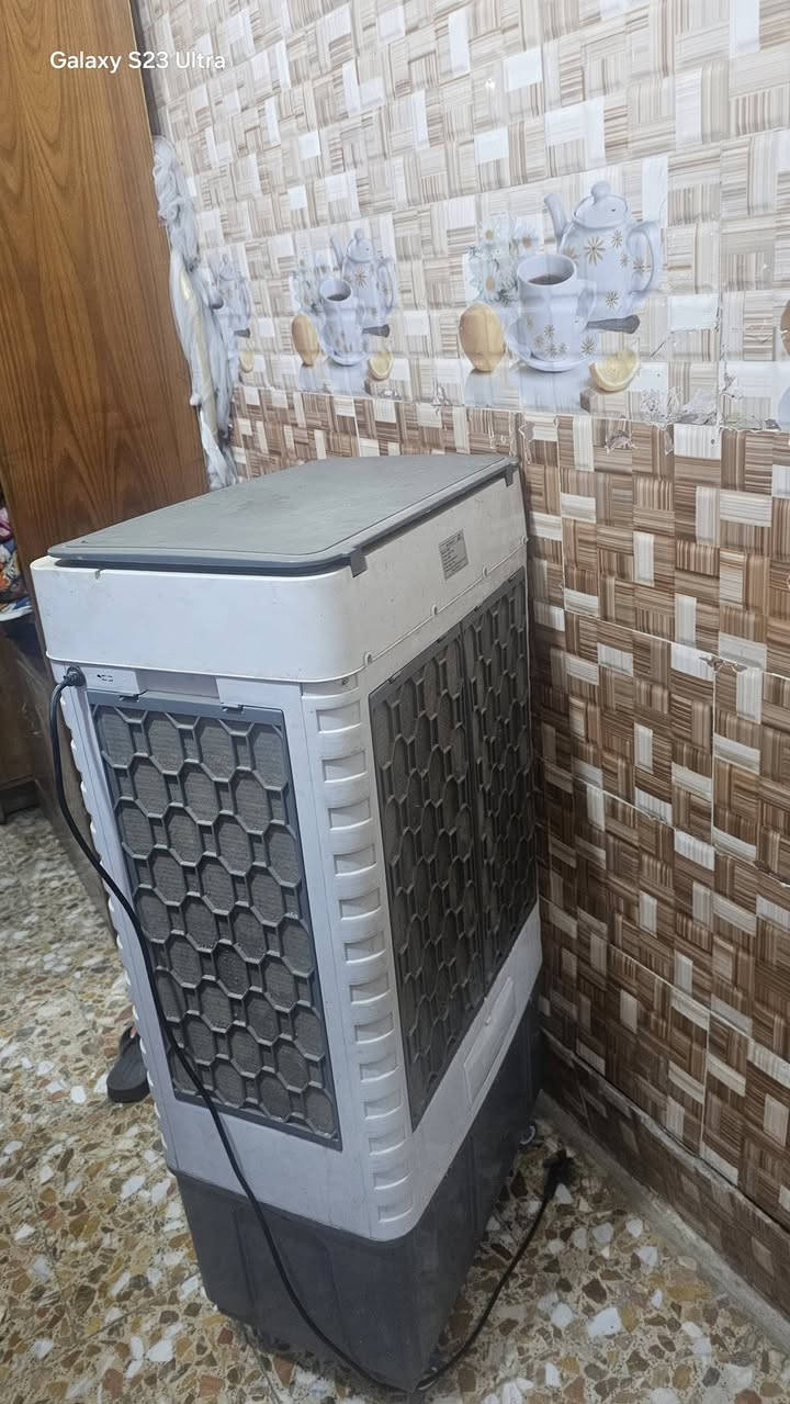 سلام عليكم كوفيره جديده مستخدمه شي قليل سرع3 بيه شلال هوه تكيف السعر 100 رقم ***********
