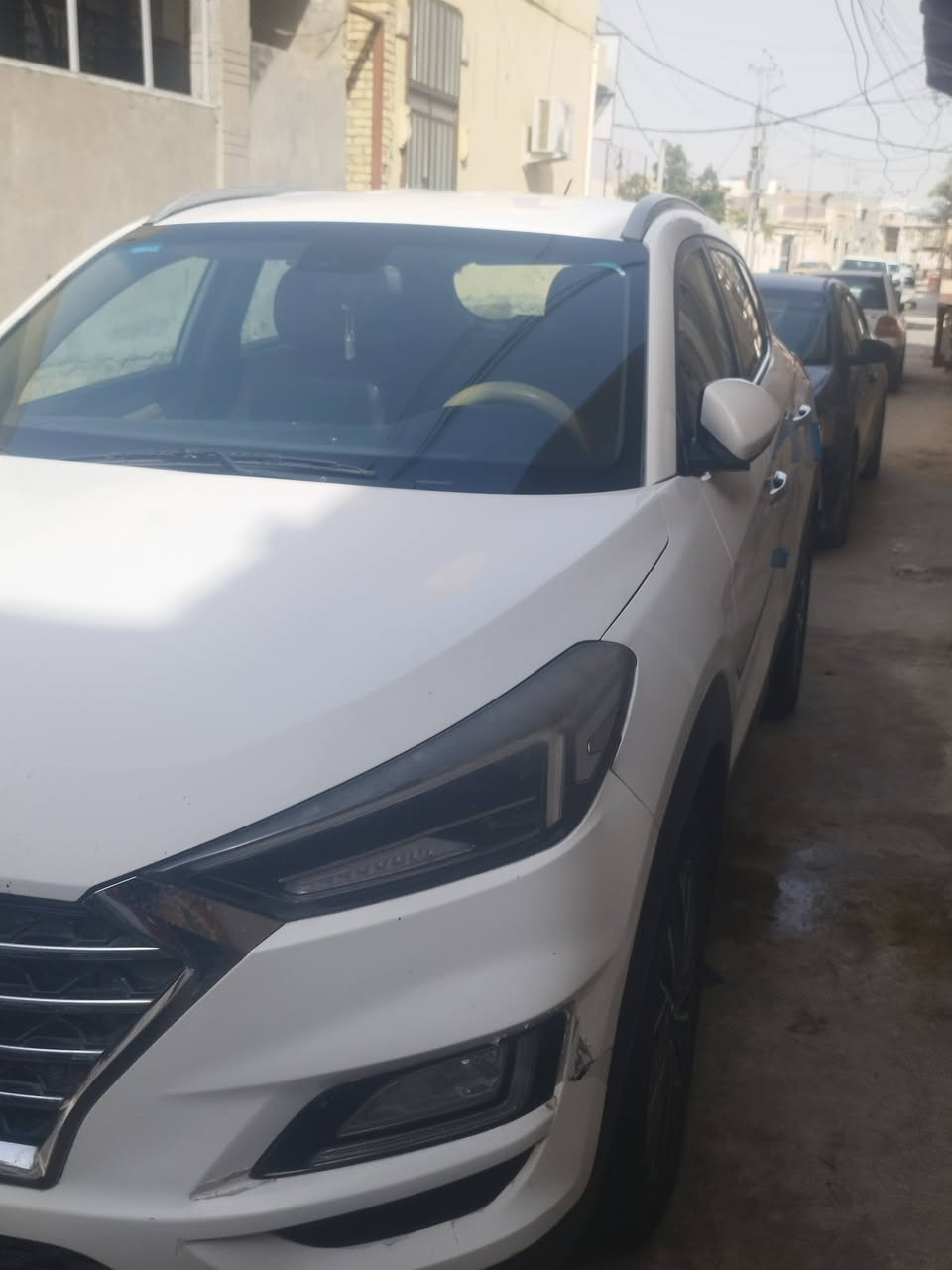 السلام عليكم ورحمة الله وبركاته 
هونداي توسان  2019
 خليجي وكاله الكاصد 
ابيع قطعتين بدون ارباك او بدون معجون
رقمه بغداد 
كير محرك حداديه كفاله
فول مواصفات عد بنرامه  
5 عدسات حساسات امامي
خلفي سياره حلوه بل واقع
احله من الصور  الشراي بي
خير او يدلل 
السعر170 وبيه مجال 
لاتصال ***********
