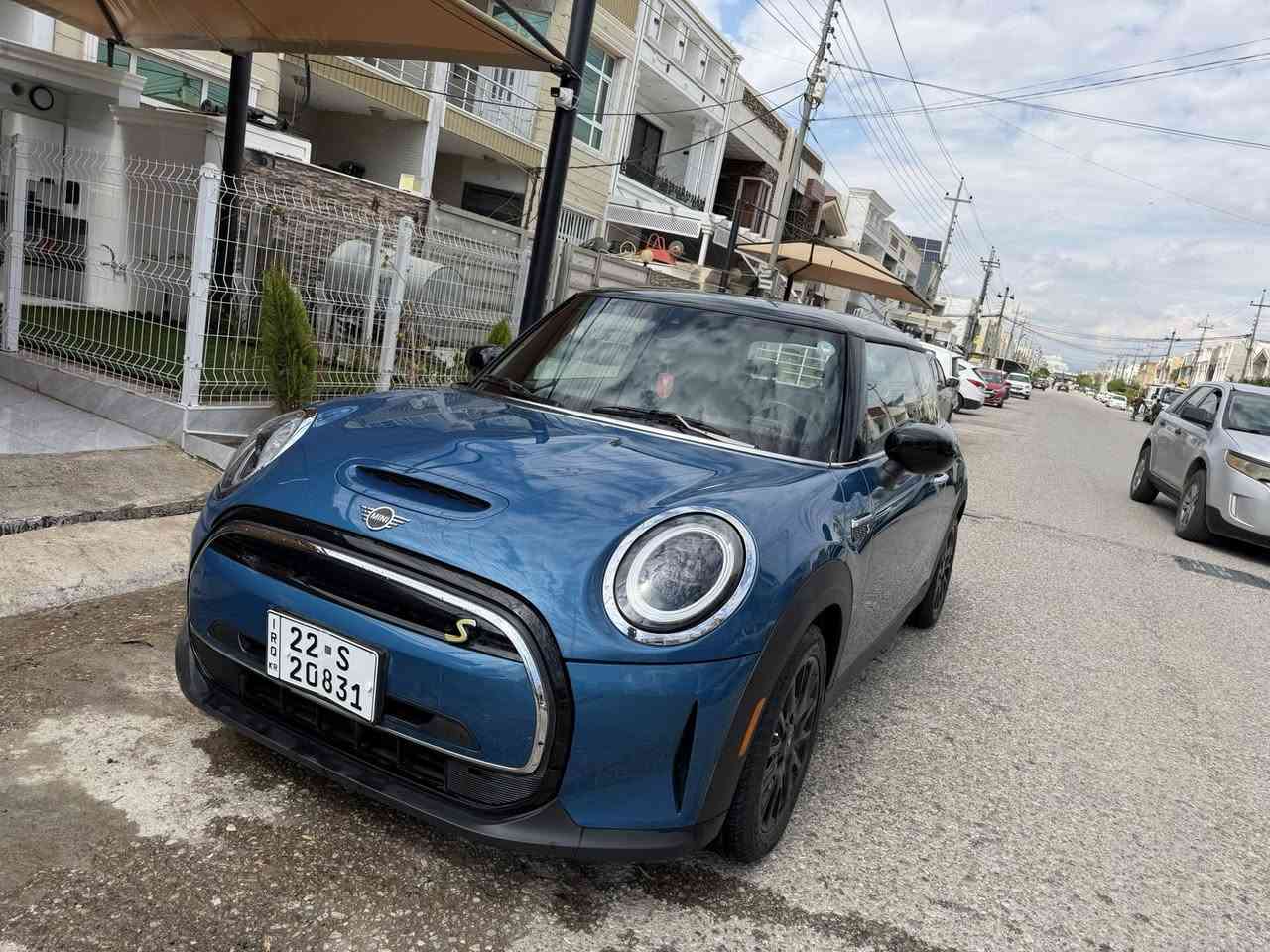 للبيع ميني كوبر كهربائية موديل S 2023
فول مواصفات —1/1  رقم أربيل ، ومكانهه اربيل تحويل مباشر سياره  
السياره نظيفه، شكلها يخبل وقيادتها ممتعه 
بشحنه وحده تمشي من 185 إلى 220 كيلو تقريباً  حسب وضعيه القيادة 
الضرر چاملغ و باب بدون داخل  بدون ارباک
السعر: 115 ورقه شویە مجال  🔥
تواصل واتس اب ***********
