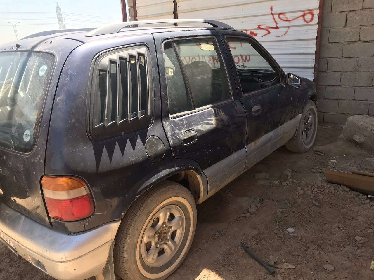 سلام عليكم سبورتج موديل 95 سيارة خير من الله للبيع او مروس *********** بي واتساب مكان سياره بغداد
