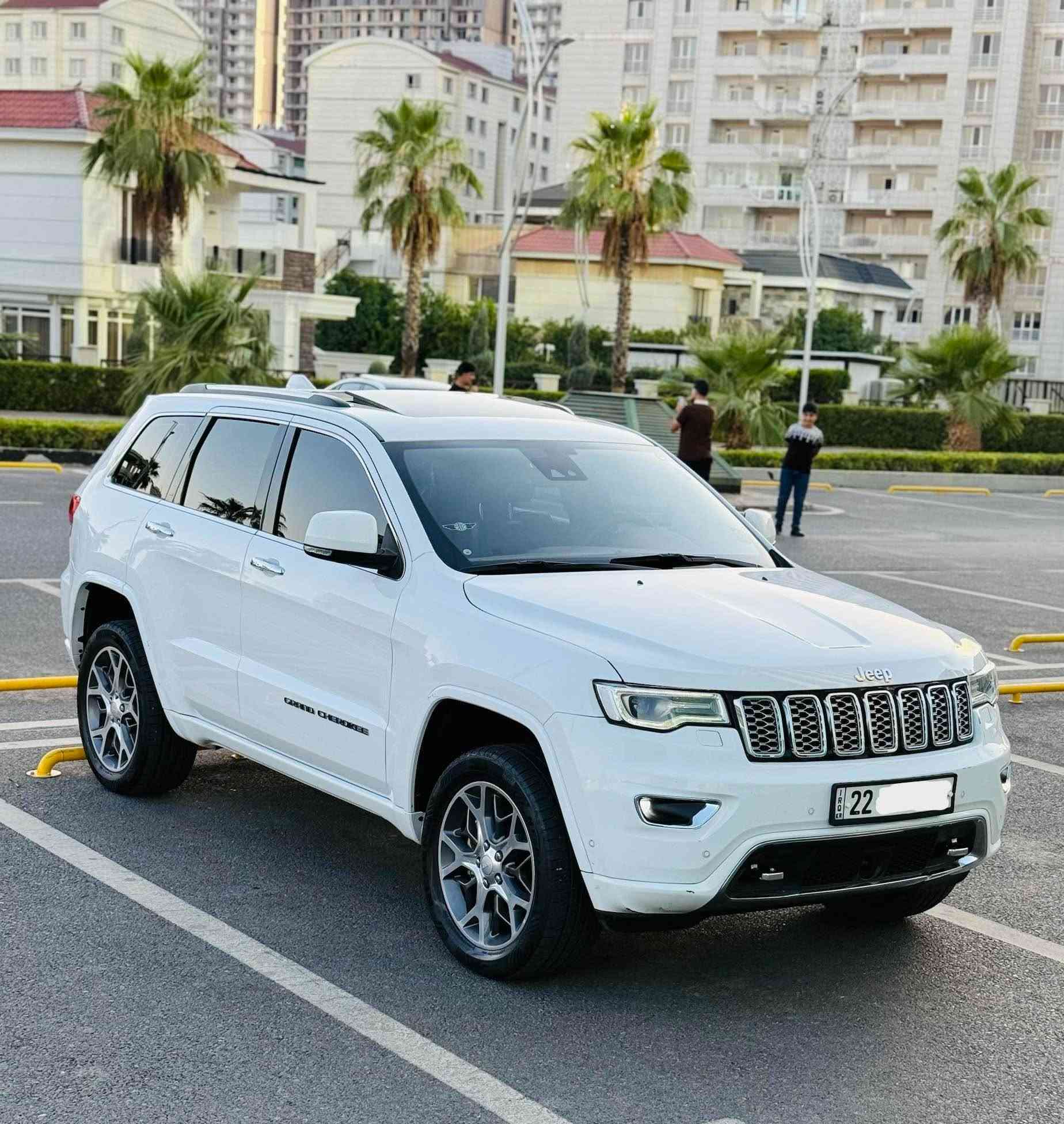 السلام  عليكم ورحمة الله وبركاته 

‏‎‏‎       ——— لـلـبـيع  ———

‏‎‏‎فورد اكسبلورر   —   Jeep Grand Cherokee

‏‎‏‎وراد خليجي   شركة هارلم .       

‏‎‏‎الموديل           —   2021

فئة.                 —   Over land 

حجم المكينه   —   V6

‏‎‏‎اللون               —    ابيض  

‏‎‏‎المسافه المقطوعه — 56.000 mil 

‏‎‏‎حاله السياره. — مكفول كفاله عام 

‏‎‏‎المواصفات 
-بانوراما 
- رادار كبير 
-3 شاشة 
‏‎‏‎- بصمة تشغيل 
‏‎‏‎- بصمة أبواب 
‏‎‏‎-تشغيل عن بعد 
‏‎‏‎-ترحيب عند الاقتراب 
‏‎‏‎-كشنات جلد 
-داخل لونين مميز مشمشي
‏‎‏‎- رادار جانبي 
‏‎‏‎-رادار امامي 
‏‎- رادار خلفي 
‏‎‏‎- شاشه كبيره تدعم نظام الأبل كار باي ونظام الاندرويد 
‏‎-تدفئة ستيرن 
‏‎-گير ماوس 
‏‎-اوتو هولد
‏‎-اوتو ستوب 
‏‎-هندبريك بصمه 
‏‎-٧وضعيات قياده 
‏‎‏‎-كشنات تدفئة 
‏‎‏‎- ستيرن بحركه كهربائيه 
‏‎‏‎- تبريد مركزي 
‏‎‏‎- بگ لايت LED 
‏‎-صندوق كهربائي 
‏‎‏‎- كرسي تبريد و تدفيه 
‏‎‏‎-كرسي السايق والراكب بحركه كهربائيه
‏‎‏‎-تحكم ستيرن جهتين 
‏‎‏‎-تحديد سرعه 
‏‎‏‎-مانع انزلاق 
‏‎‏‎-ليد نهاري
‏‎‏‎-كامره خلفيه دواره 
‏‎‏‎باقي المواصفات المعروفه 

‏‎‏‎رقم السياره    — أربيل  

‏‎‏‎للأستفسار.     — *********** —واتساب أربيل, العراق
