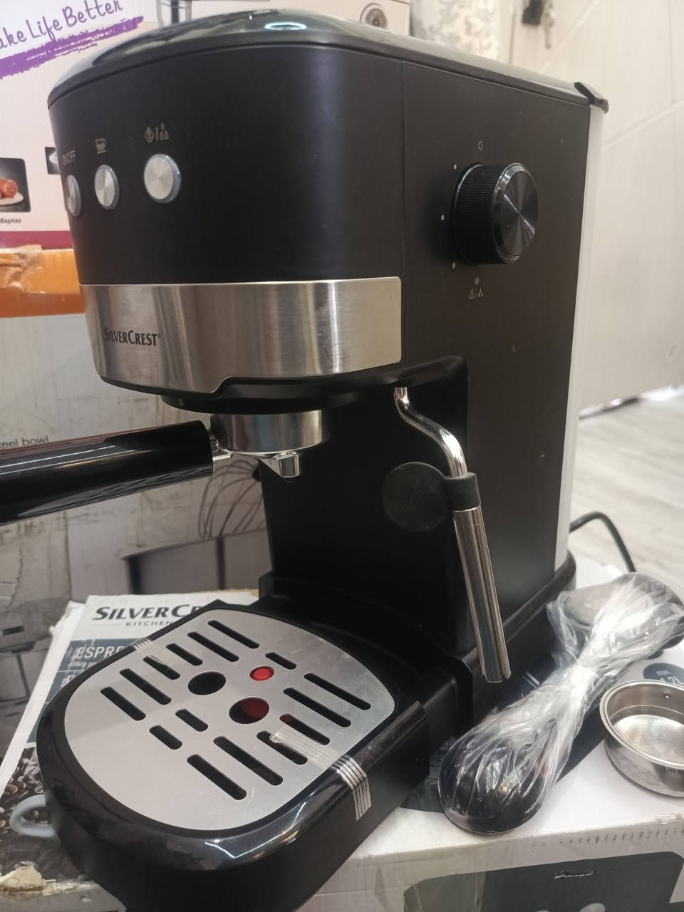 بضاعه امزون اصلي للبيع حسب، ما موضح بلصور(عجانات +مكاين ثرم +محضرات قهوه +قلايات هوائيه +ميكرويف  للتواصل على خاص او على الارقام تاليه ***********او***********عنوان موصل جانب الايمن يوجود توصيل ايمن ايسر متوفر بضاعه خير من الله تابعو وتدللون
