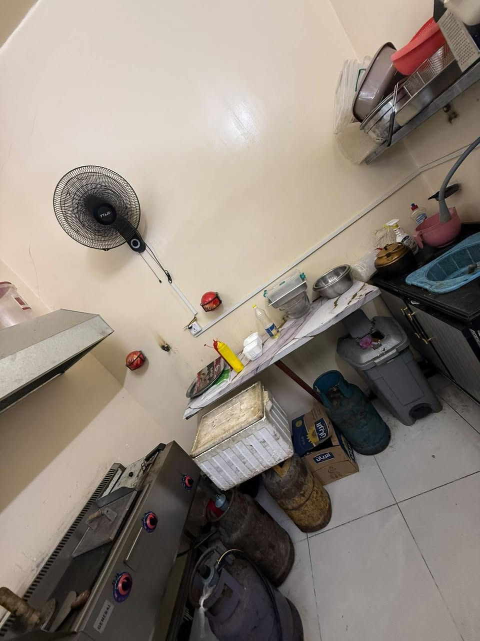 غراض مطعم نظيفات استخدام قليل للبيع  للاستفسار مراسلة الخاص


**إذا كنت صاحب هذا الإعلان وتريد حذفه لأي سبب، رجاءا أرسل رسالة إلى الدعم الفني**
