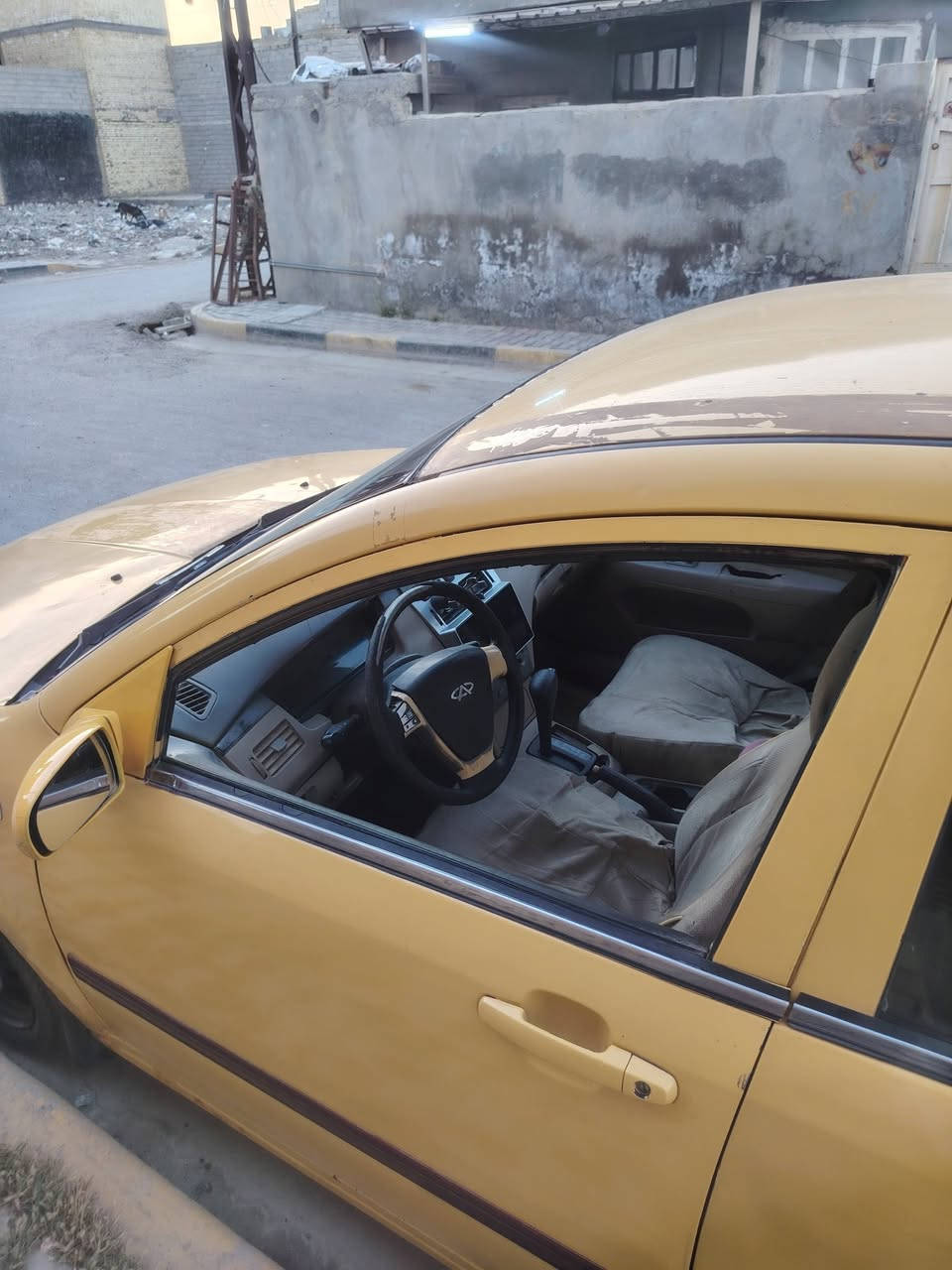 سلام عليكم شيري A5 محورة كامري ابو الجف مكينه جديده مصفره هيئة وغرامات سياره جهازه نقصه فقط غاز للتبريد كهربائيات كلها شغاله وسياره خير من الله السعر 30 وبيه مجال عنواني بغداد الحسينيه راشدية التواصل ع واتساب ***********
