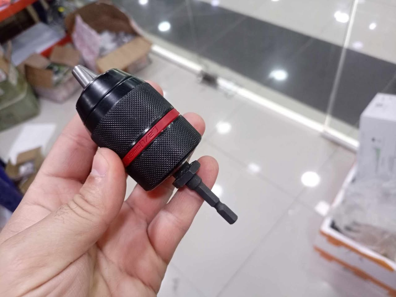 تحويلات دريلات 3 انواع متوفرة دريل همر الى دريل طوبة و امباكت الى طوبة و لقمة الى طوبة قياس &" ملم اصلي راسية حديد خاصية قفل جودة جدا عالية كل انواع اسعار كما يلي 
امباكت اسود كامل: 15 الف 
امباكت خط احمر: 12 الف 
لقمة خط احمر: 12 الف


**إذا كنت صاحب هذا الإعلان وتريد حذفه لأي سبب، رجاءا أرسل رسالة إلى الدعم الفني**