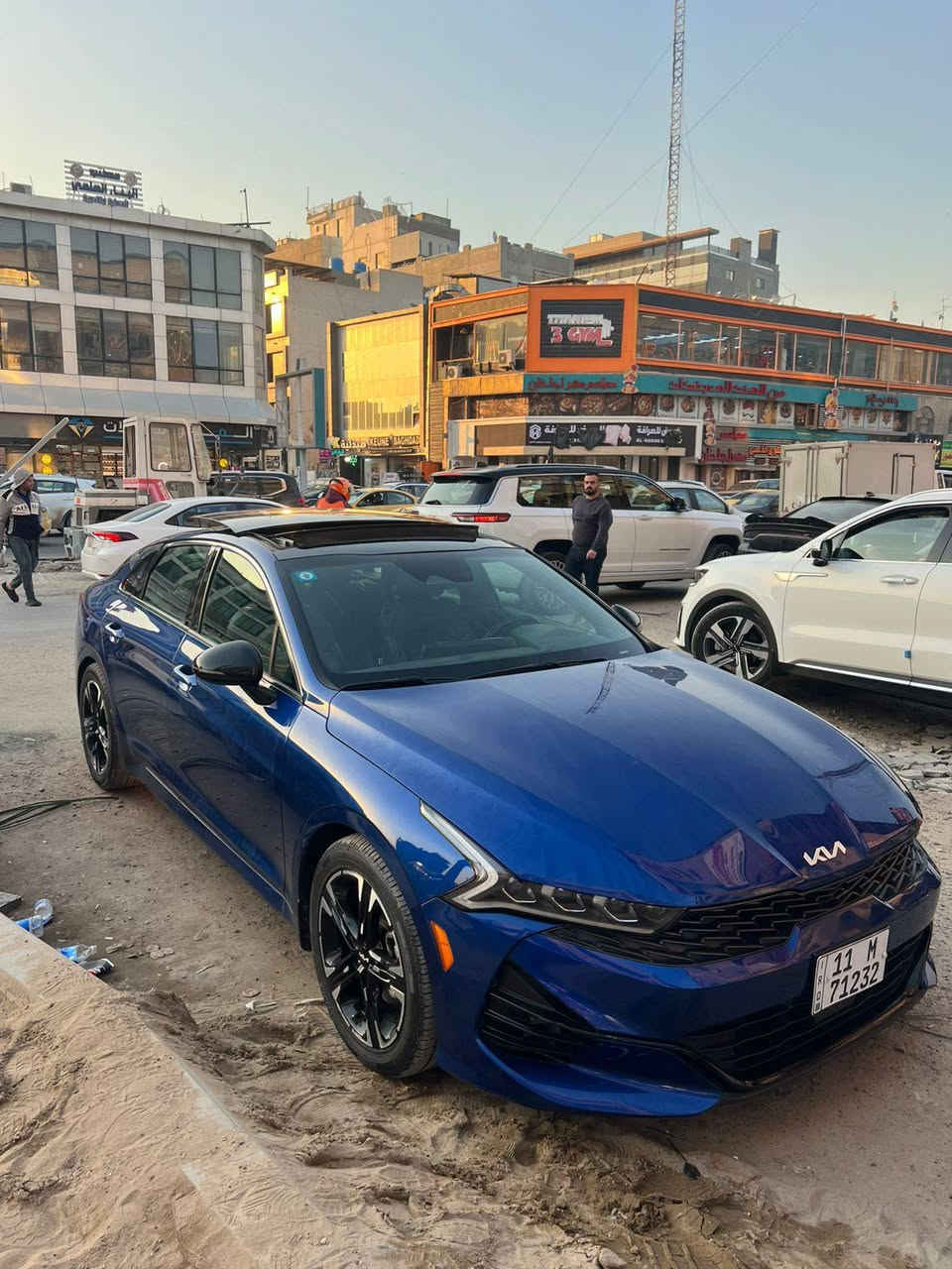 كي فايف k5 2022
موصفات GT line 
فول الفول على الاخير  موصفات 
 1_بانوراما 
2بصمه 
3سايد بريك بصمه
5مثبت سرعه
6نضام ABS
7مانع انزلاق
8حساس  اطارات 
9بك لايت لد
10شاشه كبيره لمس
11كامره دواره
12كشافات اماميه 
13شاشه عطال 
14ويل كروم 
15ردار جانبيه 
16مراقبه نقطه العمياء 
17ردار الخطوط البيضاء  ردار امامي وخلفي وجوانب السياره 
18شاير  با المري 
19كشنات جلد اسود
20مقعد ساق كهرباء 
22نضام قياده خمس وضعيات 
23بلوتوث +usb+auX
24فول تحكم ستيرن 
25كير اوتو +عادي 
26نوتو بريك 
27الخريطه 📍
 28 زنود + ليد 
29نوتو هولد
30التشغيل عن بعد  
‏AOTO HULD 31
32تصميم خارجي رياضي 
33نضام المحلاحه
34مصابيح الخلفيه LED
35مصابيح ضباب LED
36محرك تيربو 1600
37السيارة رقم بغداد الجديد بسمي معوقين الشخصي وارد امريكي 
تشغيل عن بعد اطفاء عن بعد /حادث باب خلفي هلال جاملق 
باب خلف سائق الرقم ***********/#/***********
