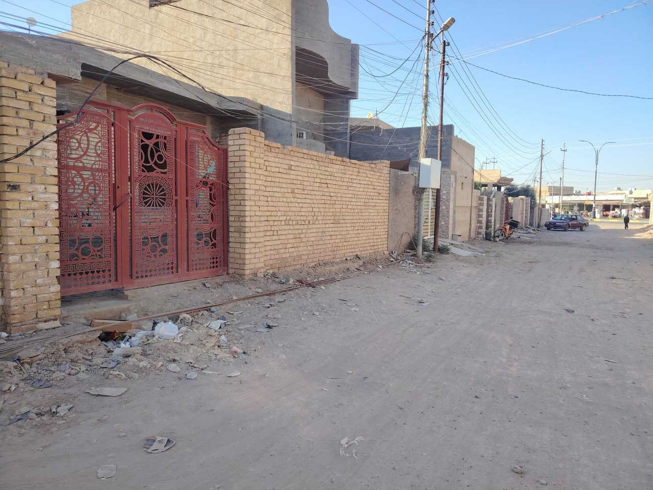 سلام عليكم
هيكل للبيع مسقف
الموقع صلاح الدين قضاء بلد حي الوحده قرب منزل الشيخ باسم عبو
تفاصيل الهيكل
جنس عقار ملك طابو صرف
المساحه ٢٥٤ متر بالسند واقع حال ٣٠٠ متر
يحتوي على
كراج
حديقه
كليدور
استقبال
مطبخ حار وبارد
صاله كبيره
غرفتين منام
صحيات داخليه وخارجيه
حديقه خلفيه
خدمات كهرباء ماء ومجاري يبد عن الشارع الرئيسي ٥٠ متر
للاستفسار الاتصال على الأرقام التاليه
***********
***********
او مراجعة مكتب التمار للعقار الواقع شارع المحطه محلات الحاج عدنان
