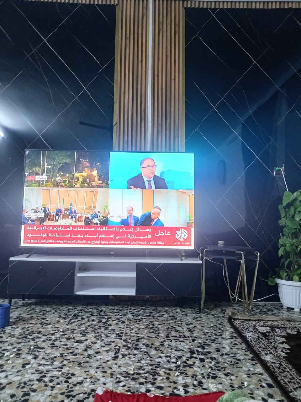شاشة تي سي ال حجم 65 c6 فور كي بعدها بالضمان خمس أشهر صار اخذتها..... السعر 650 الف مكاني المشتل.. ***********
