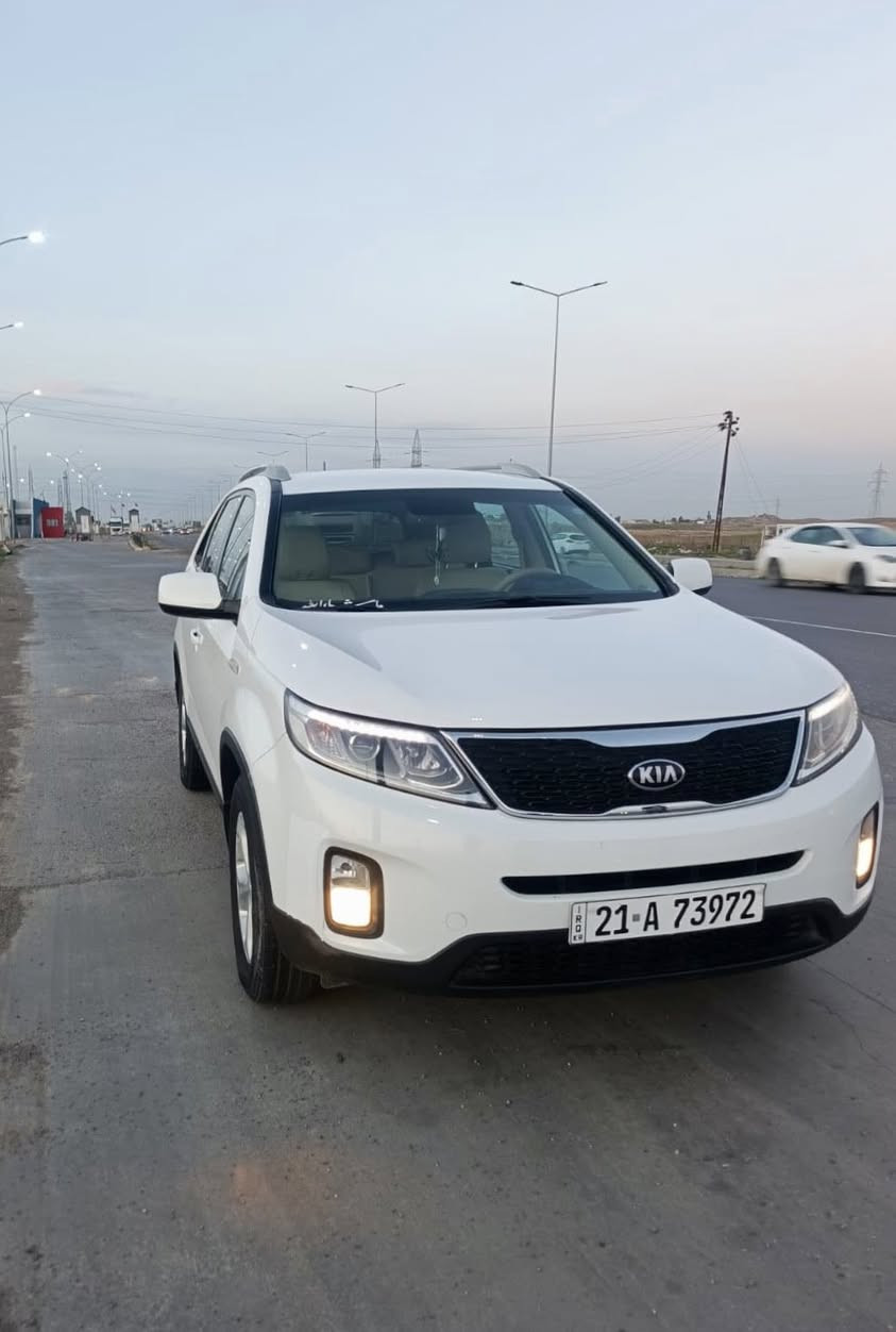 سلام عليكم
سياره سورنتو 2015 
كلين من صبغ والتعديل 
محرك مفتوح 4سلندر 
7راكب 
تبريد ثلاثه قطع 
تاير جديد 
مكان كركوك 
رقم :هاتف /***********
