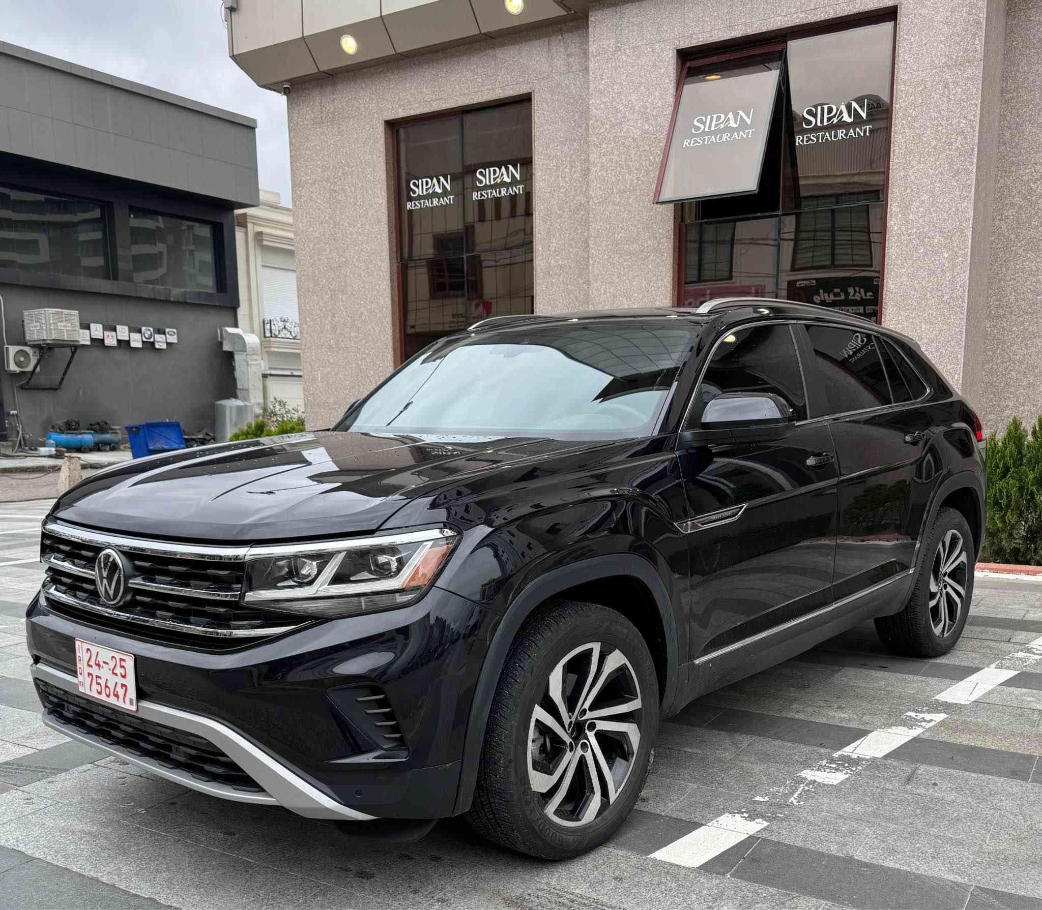 2023 VOLKSWAGEN ATLAS
‏CROSS SPORT SEL premium
6 پستون 3.6L
كشن جلد
رادار 
ختي جادة
كوشن هيتةر
كشن كاربا
شاشة الكتروني
دةبل اكسل
پانوراما
ئاوينة رادار
سنوق شفت
ئوتو ستؤپ
قطعة تين تبريد
لايت pull
جامةكان فول ئؤتو
بريك بصمة
4 مودي ليخورين
كشنةكاني دواوة متحرك
شوين هةولير

1 پارچة صبوغة بئ ژووري أربيل, العراق


**إذا كنت صاحب هذا الإعلان وتريد حذفه لأي سبب، رجاءا أرسل رسالة إلى الدعم الفني**