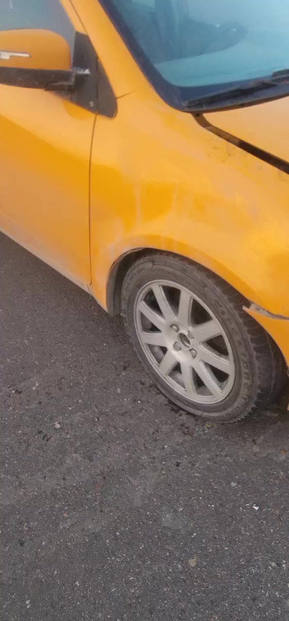 السلام عليكم جيلي موبل كير وحرك جديد صدر امامي جديد السياره ضربته بجم فقط ابيع هيج مديل 2013 رقم انكليزي سنويه لل29عليه غرامه فقط سنوي ٣٠ و٩ مال ٣اشهر مكاني بغداد الشعب *********** خلف ممستشفى الزهراء ب٣٠
