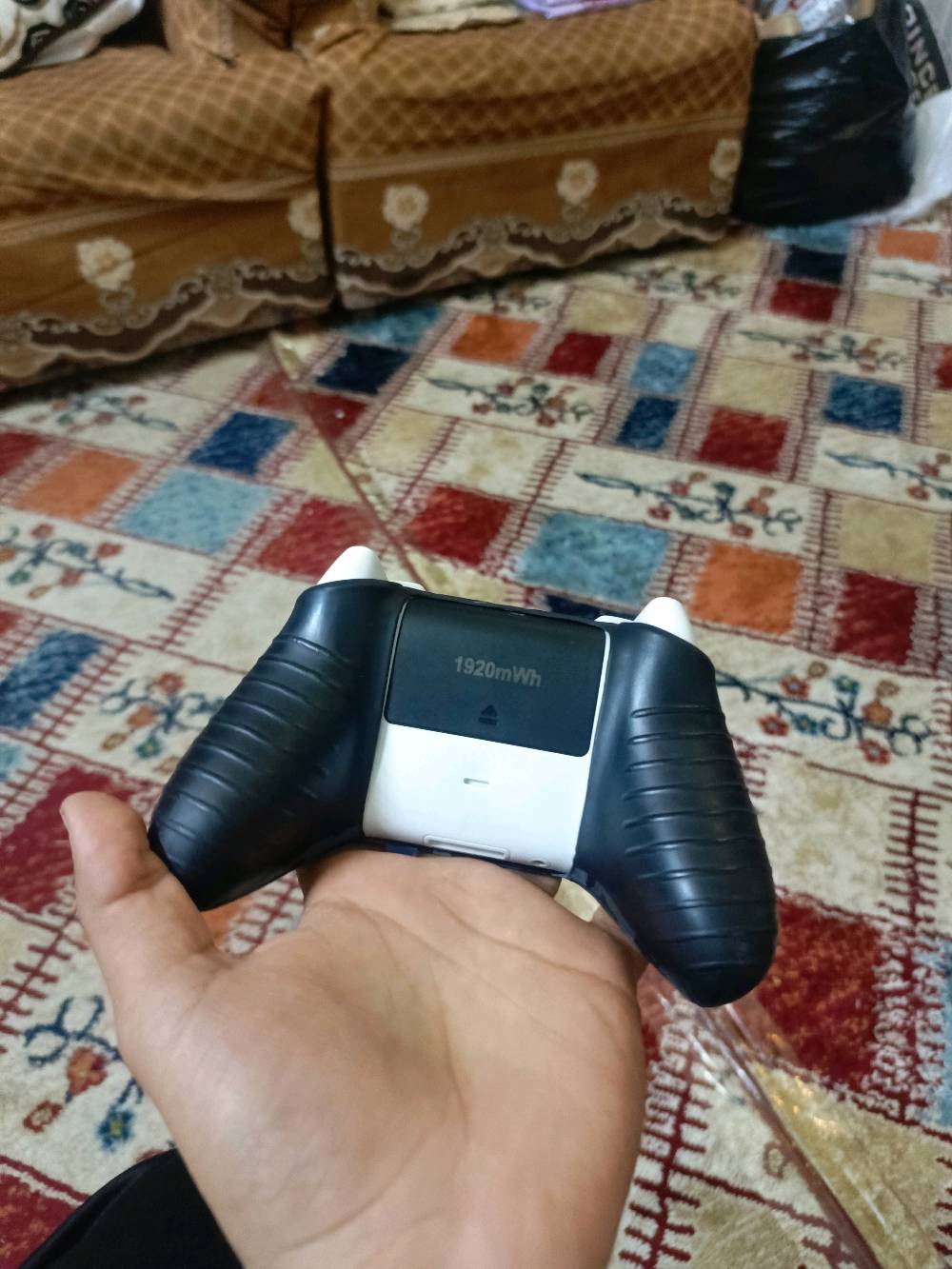 العنوان: الزعفرانية شارع البطل 
سيرس اس لبيع مع يدات ثنين جداً نظيف