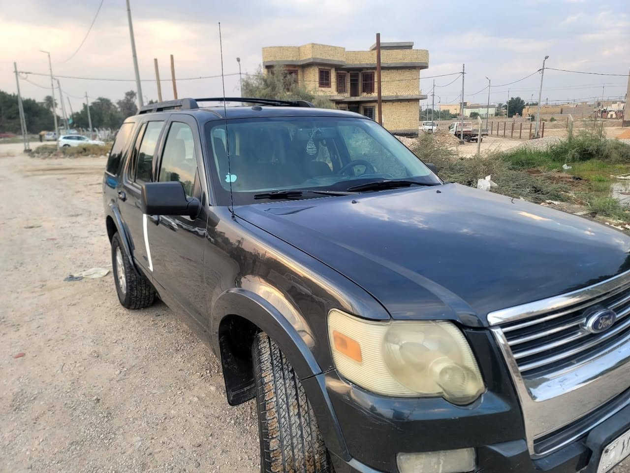 فورد اكس بلور موديل 2010 رقم بغداد بأسمي سبعه راكب مكينه وكير وتبريد وحداديه جاهزه من كلشي مكان السياره الديوانية بيع او مراوس ٨٥ وبيها مجال  /***********
