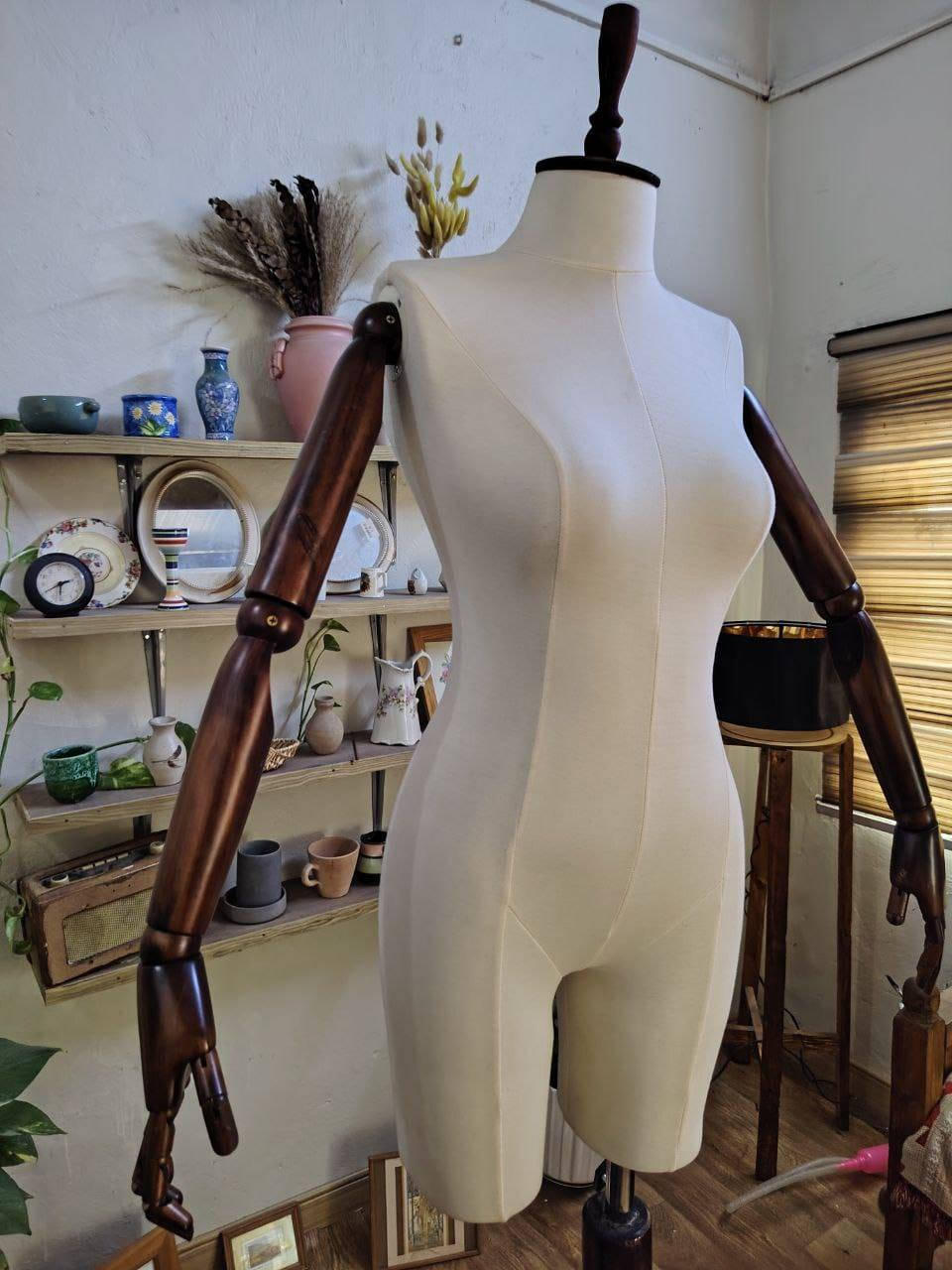 السلام عليكم : مليكانة للبيع
القياس :جوكر
تلبيس بنطرون  
صاج كاملة 
ما مستخدمه بس 5 مرات النضافة 100٪
التواصل على الخاص
 التوصيل داخل بغداد فقط الرقم ***********
