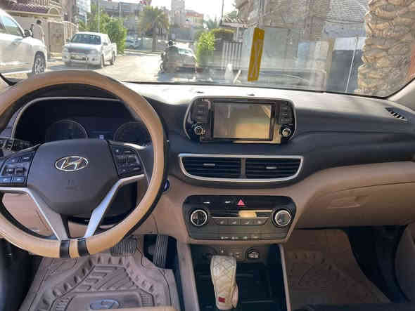 السلام عليكم توسان خليجي موديل ٢٠١٩ للبيع شركة القاصد 
ماشية ٨٢ الف 

مكفولة عدا بارد بسيط بالصندوق

خمس عدسات 

تبريد قطعتين

بانوراما 

حساس امامي خلفي

تحكم ستيرن

رقم بغداد جديد مع هزة وسنوية

المكان بغداد البنوك

السعر ٢٠٥ ورقة

الرقم *********** واتساب
