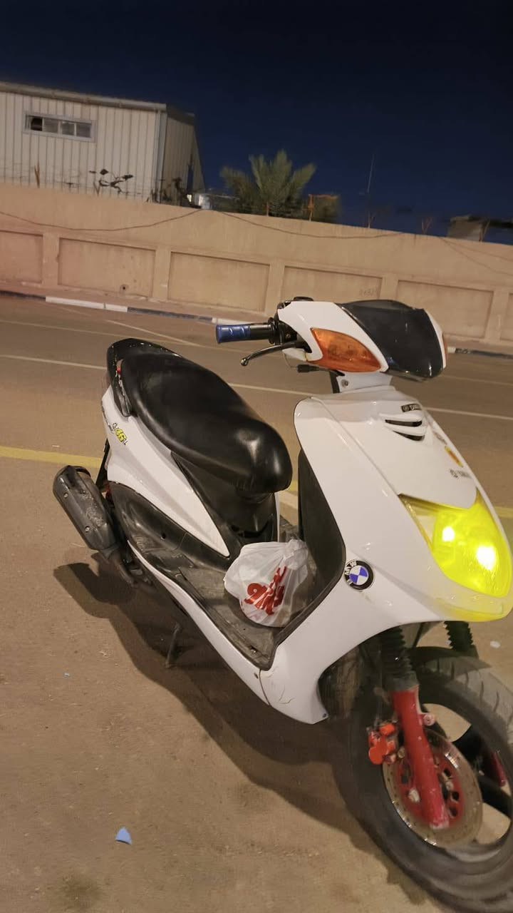 السلام عليكم دراجة ياماها سكنس يابان تایوان الدراجة مابيها عيب من كلشي جاهزة

سلف هندر شغالات

مكينتها مبدل بس ولفات دهن كل 15 يوم ابدله دهنها بـ 12 الف

دبلات جديدة

كابريتر جديده

تايرات جديدة تخم كامل الايتات شغالات عالي ناصي اشاير يمين يسار العينه كلها شغاله الدراجة شلعه ومعدل كلجات نظيفه سعر الدراجة 650 الف وبيها مجال تجي تشوف بعينك وتدلل مكاني البصرة كازينو اللبنان مقابيل صبخة العرب مقابيل ديوان صدام علك رقمي واتساب وكلشي

***********
