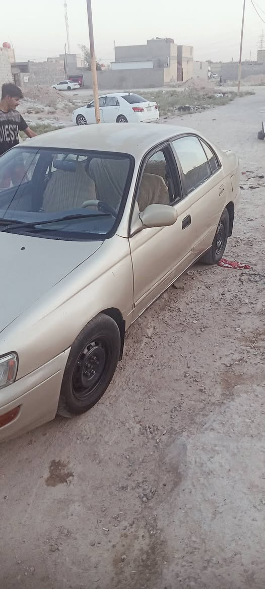 كرونه نفخ موديل 93 رقم بغداد راعيه موجود بالنجف والسياره نجف صبغ حزام سياره نضيفه وخير من الله حداديه حلوه ناعمه مامطلوبه ولاربع ب35 وبيه مجال للشراي 
رقم ***********
