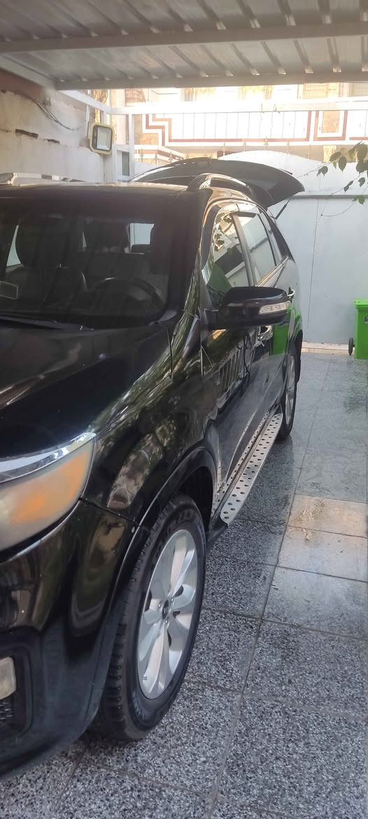 السلام عليكم ورحمة الله وبركاته 
كيه سورنتو موديل 2011 وارد امريكي موصفات كويتي او خليجي موصفات كامل موصفات 1/1 بصمه تشغيل وبصمت ابواب بنو راما فتحات سلايت روم دفع رباعي ومثبت سرعه ومانع انزااق ونزول منحدرات ونضام ايكو اقتصاد وعادي 6سلندر مكينه دوش 3500مبدله حاويه وصل ضمان موجود رقم بغداد باسمي جديد سياره جاهزه معنا كلمه وارده بنيد ونصف جاملغ ابيع قطعتين صبغ ارباكات كلها سليمه مابيه شي سماعات انفنتي مضخم 3قطع تبريد 7راكب كشنات تدفئه تحكم كهرباء فول موصفات بيع سريع سعر 127ورقه بيه مجال بسيط حك جيه فقط لاستفسار *********** بيع نقد فقط لامراوس ولا اقصاط مكان سياره الانبار الرمادي حي قادسيه ثانيه قرب شارع 30 الرمادي, الأنبار
