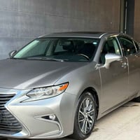 لكسز  2016 اي اس فول مواصفات ٦ سلندر قطعتين ضرر وقطعه كلير امريكا.  سي...