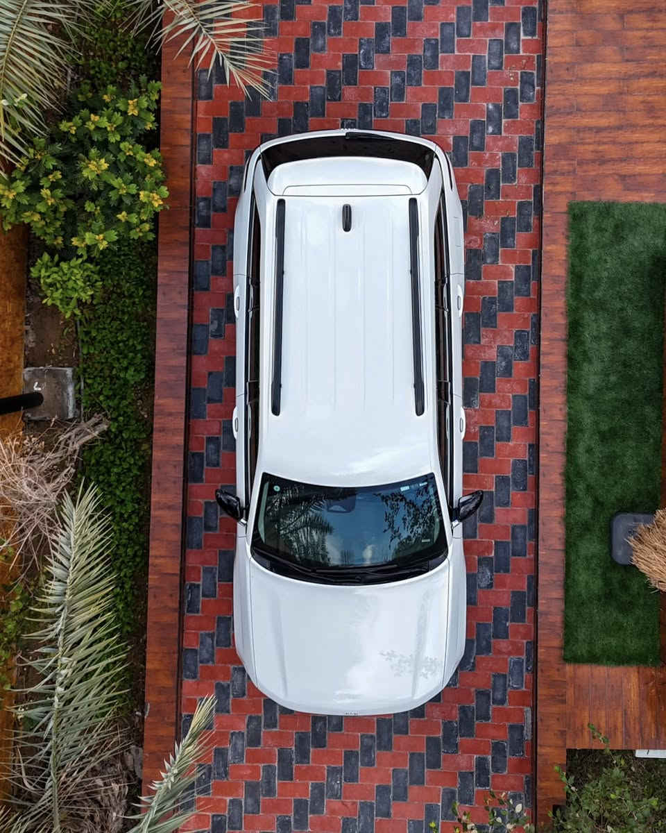 Jeep 2023
أمريكي كلين تايتل 
لمتد فول مواصفات عدا الفتحة 
ماشيـــه 42km
رقم بغداد 
مكان السيارة بابل 
السعر 355$
***********
