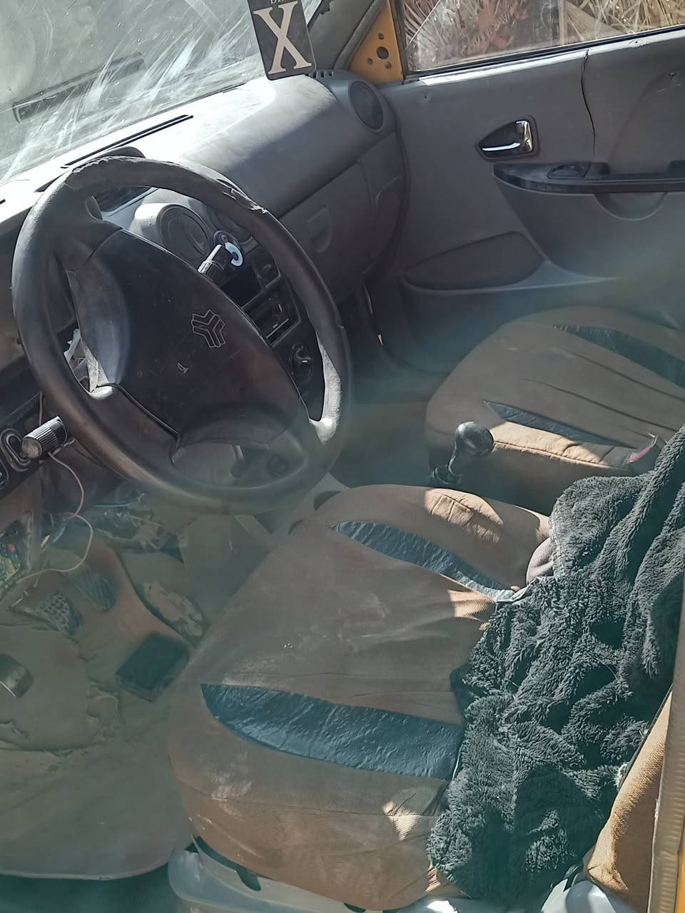 السلام عليكم سيارة سايبا للبيع السعر 10 الهاتف *********** واذا اكو مراوس اراوس حسب القناعه
