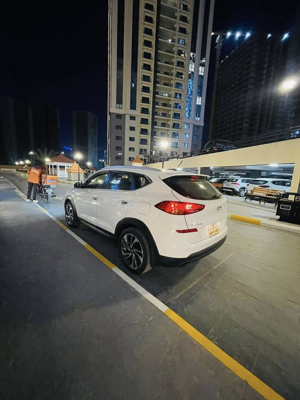 توسان موديل 2020 خليجي بيها جاملغ وبنيد بدون دواخل وبارد بلباب الخلفي شبر وباقي كفالة مواصفات معروفة بصمة فول عدا فتحة المكان نجف  الاستفسار 
***********
