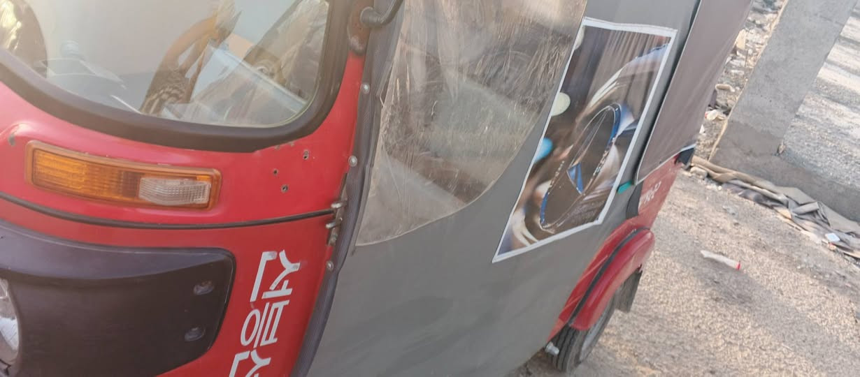 سلام عليكم تكتك 18 شهر 11 تكتك جاهز من كلشي كبل الشارع رقم وسنويه تحويل 2 يوم السعر 4900 وبيه مجال حك جيه المكان حي طارق الوصط وهاذه رقمي ***********
