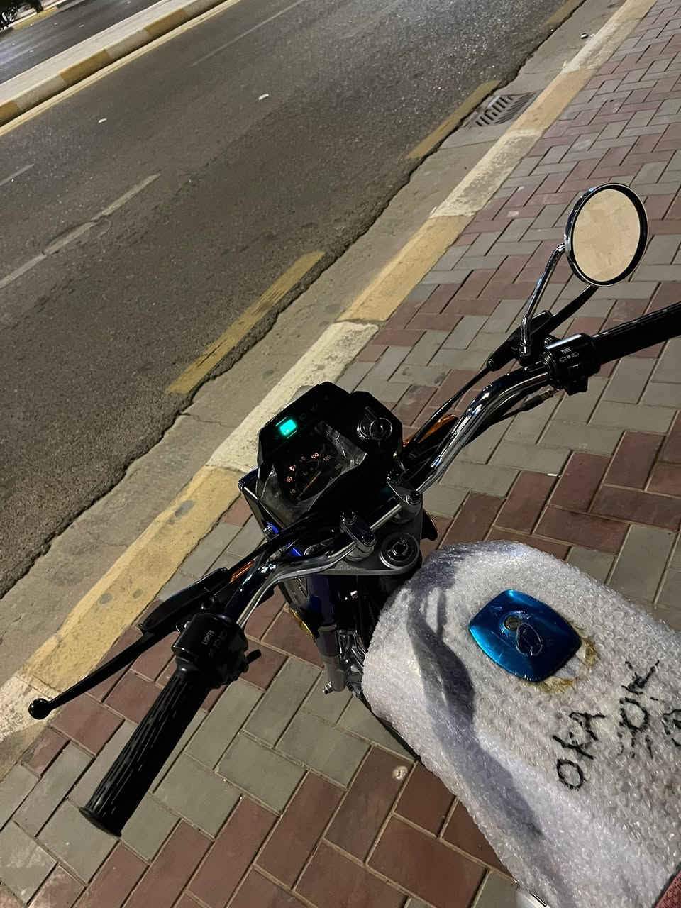 سلام عليكم دراجة ساسوكي للبيع الدراجة جديدة صالها اقل سبوع من طالعة من لمعرض وصل معرض أوراق كاملة مديل 26 مكاني كربلاء حي العامل السعر 900 بيها مجال  رقمي ***********

