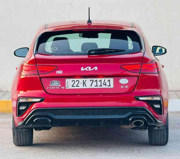 سلام عليكم كيا فورتي ٢٠٢٢ هاتشباك رياضي مكينة الفين المرغوب دوش رقم أربيل تحويل او وكالة حادثها فقط دعاميه اماميه وصار بيها بدعاميه الخلفيه طخه صغيره مواصفات EX جدا حلوه وجديده سماعات ٦ تحديد مسار تدفئة كشنات ستيرن هيتر شاشه ابل كار بلاي كامره لون دم الغزال حلو جدا رايدها ب ١٦٠ وبيها مجال مكاني الغزالية رقمي *********** او ***********
