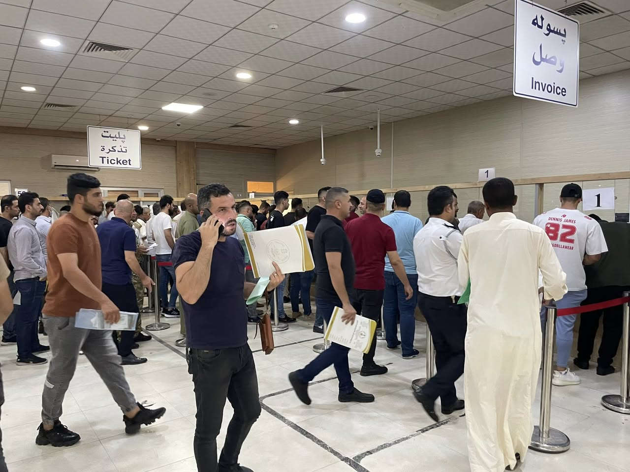 السلام عليكم شلونكم حبايب الي يحتاج شي بدائرت مرور أربيل اني معقب هناك الي يحتاج تحويل سيارات والي يشتري سياره من أربيل اني ويا والي عنده شكالات بدائرت مرور أربيل والي يحتاج شي بربيل بدائرة مرور أربيل أو بل معارض اتصلو على هذه رقم. *********** /*********** وهذه رقم بي واتساب اي سأل اتصلو على هذه رقم اخوكم عبدالله وياكم
