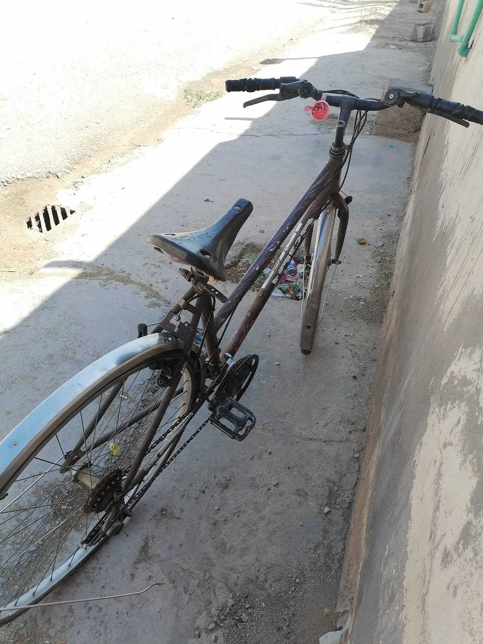 باسكلات عدد ٢ للبيع ياباني اللون الوردي ب ٧٠ جاملغ الوردي موجود  بنفسجي  ٥٠ نظيفات استخدام  شي قليل التواصل على الرقم *********** واذا ماعندك رصيد رمش
