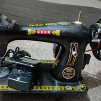 مكينة خياطة • شغالة • للبيع