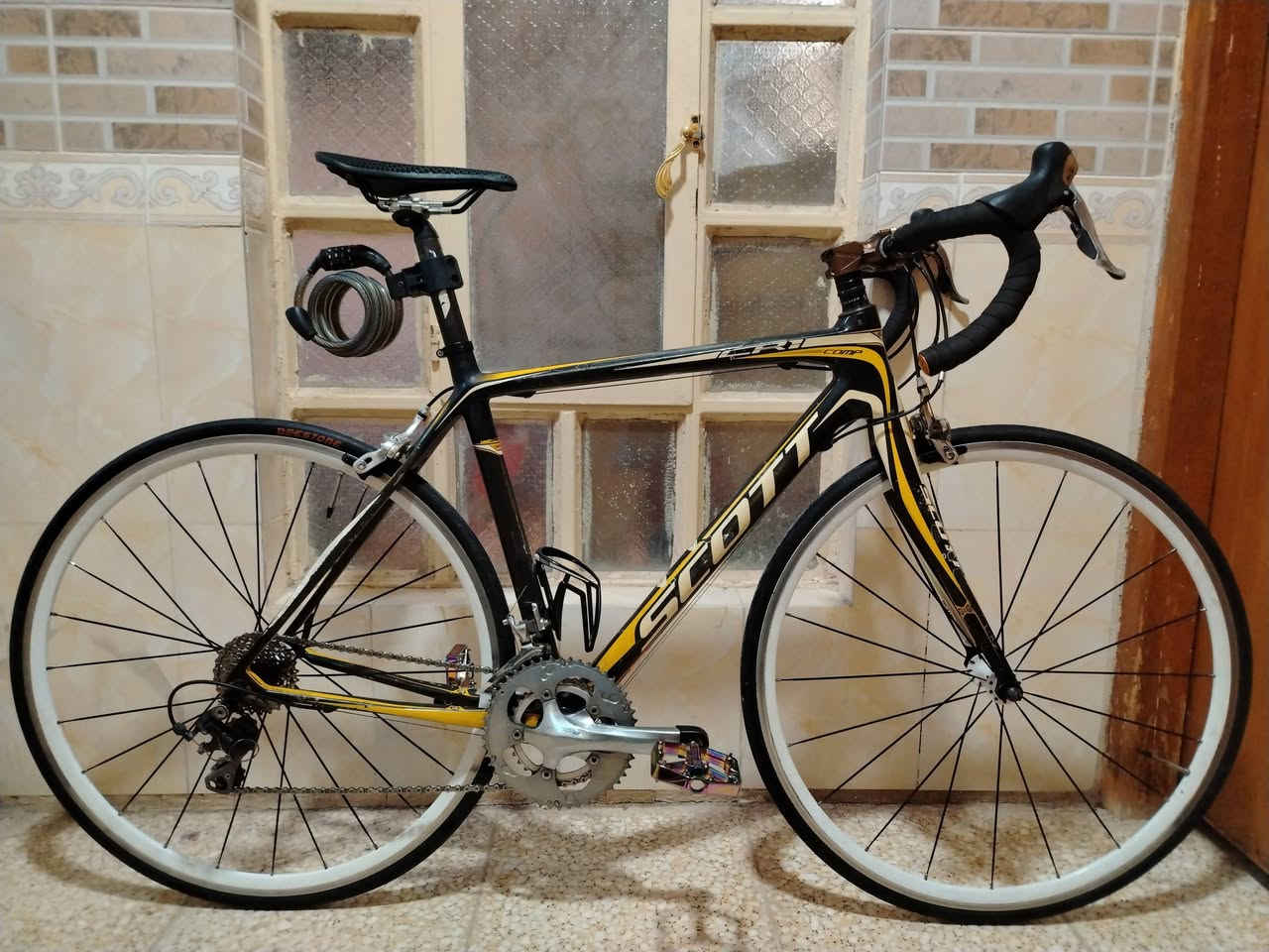 سلام عليكم دراجه scott cr1 comp
دراجه scott cr1 comp موديل 2013
فريم كاربون
سستم 2*10 كروب سيت شيمانو 105 موديل 5700
بريكات شيمانو
نظافه دراجه 75٪
راسلني ادزلك فيديو اله
السعر 500 الف وبي مجال انشالله
وتساب ***********
توصيل متوفر انشالله
