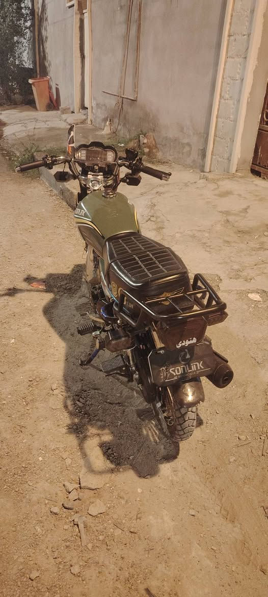 سلام عليكم دراجه سيفان موديل ٢٠٢٥ دراجه جديد بعدهه ماشيه اقل من الف سعر ٩٥٠ بيهه مجال بسيط عنوان هبهب


**إذا كنت صاحب هذا الإعلان وتريد حذفه لأي سبب، رجاءا أرسل رسالة إلى الدعم الفني**