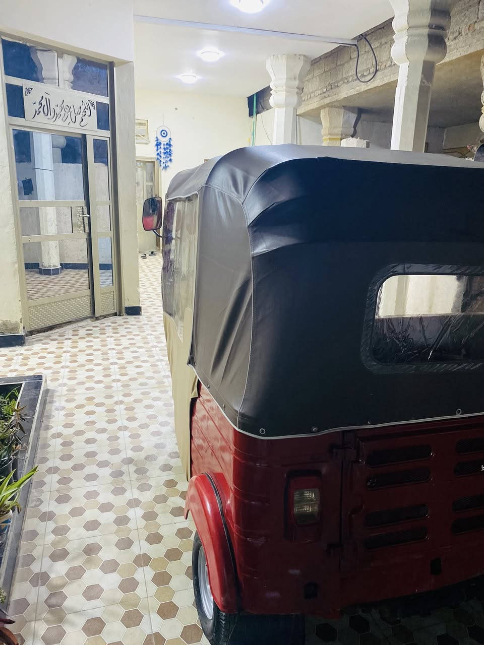 سلام عليكم
موديل 16داخله17للبيع
مرقمه نكليزي تحويل مباشر 
السعر (4100 )وبيها مجال للشراي 
مكاني بعقوبه تقاطع الساده
اتصل على الرقم ***********
