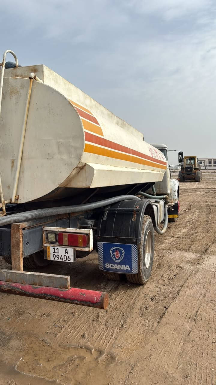 السلام عليكم 
سكانيا 111 
موديل 1981 سوبر 
تنكر كامل 12 الف خنزيره دفع سحب
قماره بلاديه تخم تاير
رقم بغداد اجنبي سنويه جديده
هزه ما ساقطه
السعر: 19 ونص مليون 
العنوان : الفلوجه : معرض رشيد
***********
