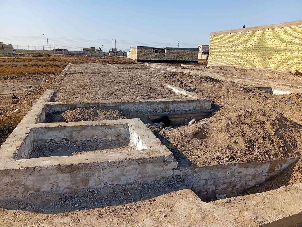 السلام عليكم عرصه للبيع المساحه 200 متر ***********
