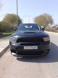 للبيع قسط دوج دورنكو موديل 2013 السيارة فول 1/1 بصمة فتحة 7 راكب   سيا...