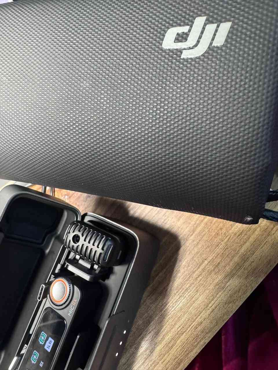 جهاز نك مايك DJI

DJI MIC2 DUO - نك مايك 2 لاسلكي مع علبة شحن (2 جهاز إرسال + 1 جهاز استقبال) من دي جي اي
السعر الاصلي 365 الف 

مستعمل مرة واحدة فقط 

رايدة اب 300 الف فقط 

هاتف / ***********
