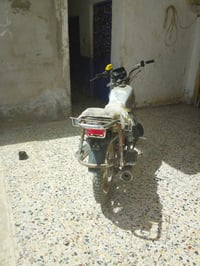 دراجه للبيع نظيفه كلها شغاله 07747982142