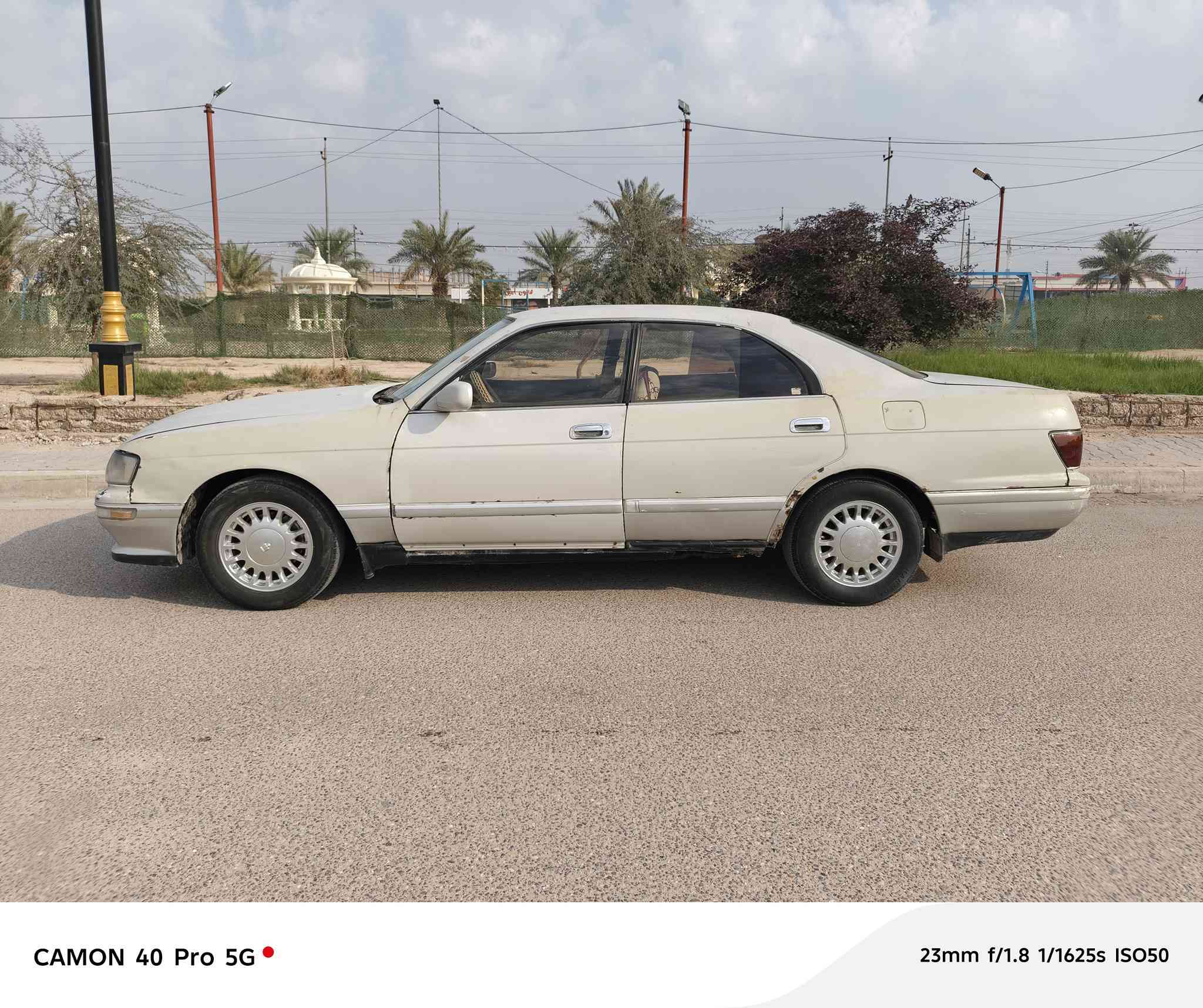 سلام عليكم بطه فصل للبيع مكفوله من الكص ول نقل ول اصوليات رقم بصره نكليزي سنويه لل ٣٠ كير ومحرك بل كارتون شرط حداده جديدة تخم تاير جديد سيارة جاهزه فنر بلاد تحويل ثاني يوم السعر ٣٥ ورقه مكان السيارة بصره ***********
