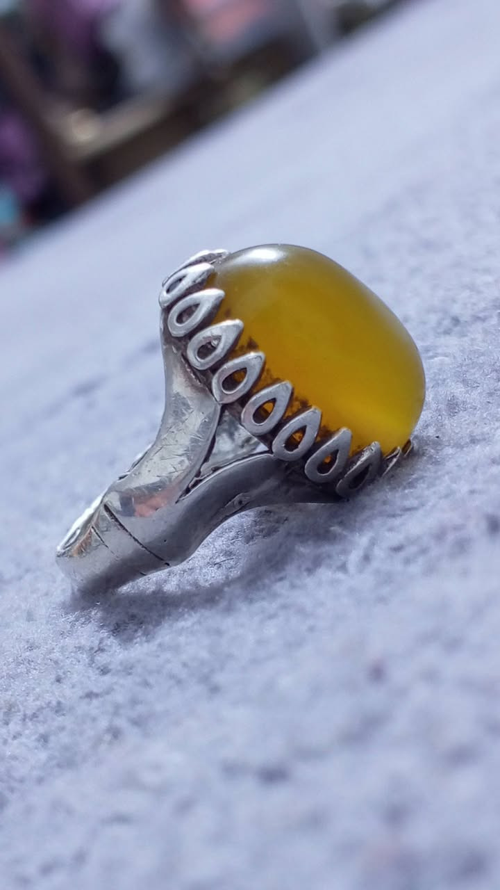 عقيق شرف الشمس
فضة 925 السعر خاص


**إذا كنت صاحب هذا الإعلان وتريد حذفه لأي سبب، رجاءا أرسل رسالة إلى الدعم الفني**