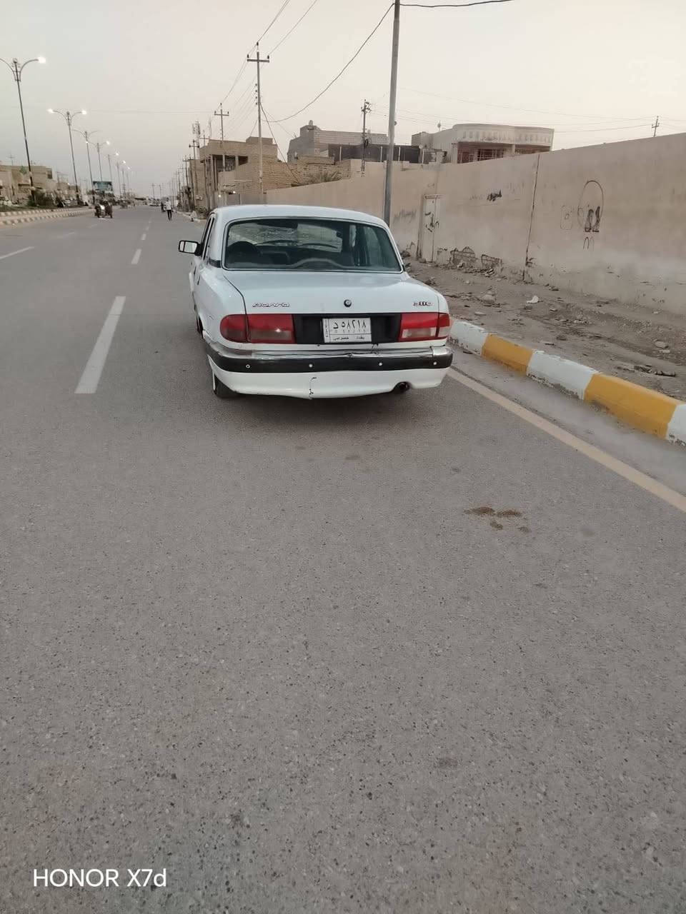 السلام عليكم
فولكه للبيع
محوره سيدان 14
مكينه وكير فيفيتي بالجيس
كشره حلوه بيه ضربه خفيفه بالدعاميه الوره بعدهي مامعمره
وبيه صبغ جوه التريشه اثر خياسات ناعمات
تايرات زوج جدد وزوج نص عمر
تبريد راس الثور 
سنويه بسمي ل2028
السعر 48 مكاني بسوق الشيوخ
***********
