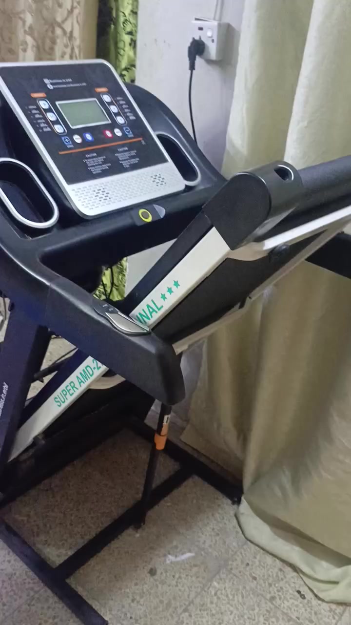 جهاز جري كهربائي يحمل وزن 150
السعر 250 وبي مجال العامريه منظمه


**إذا كنت صاحب هذا الإعلان وتريد حذفه لأي سبب، رجاءا أرسل رسالة إلى الدعم الفني**