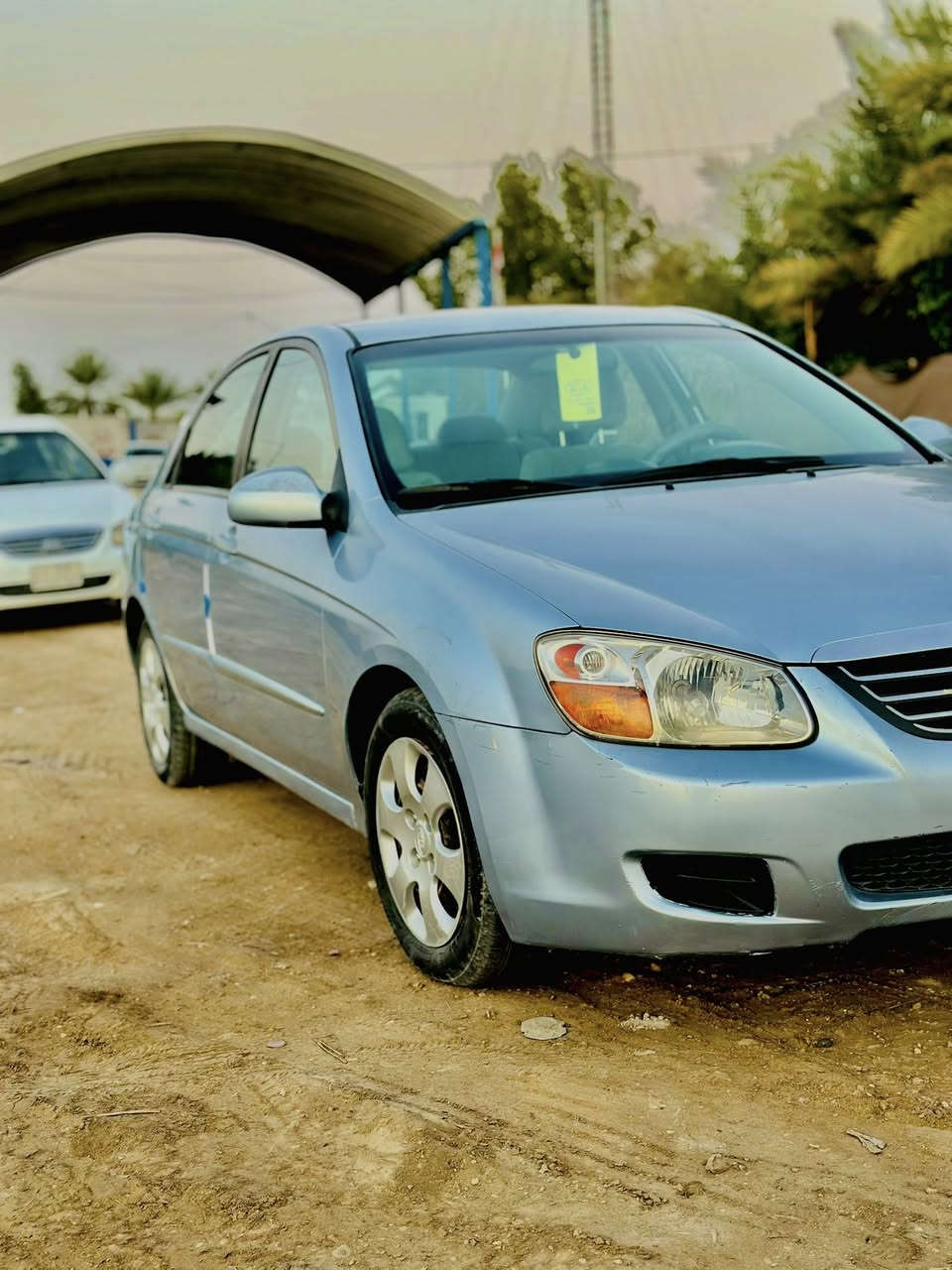 سلام عليكم لبيع كيا سبكترا 2008 رقم بابل مميز باسمنه تحويل مباشر سنويه لل28 سياره جديده ماشيه 130 حقيقي محرك كير حداديه تبريد كله عله وضع الابلاد 
((سياره بلاديه بيها فقط داير الخلفي صبغ و اشويه من الباب ملاون))
محرك ما مفتوح عله وضع الشركه كير مكفول حداديه بلاديه تبريد شغال بجم كبس شواصي لغود مكفول حوض مكفول سياره جديده بل باكيت سياره احلا من الصور بهواي دواخلها جديده 
للاستفسار *********** 
مكان بابل المسيب 
(( سعر اتصل وتدلل ))

الموشراي لا يضل ابكيفيه أسعار والسوك كلشي بي والسياره محد يعرف قيمتها بس الجناي وبل حقيقه احلا من الصور وحلالي عزيز مثل ما انته عزيز
