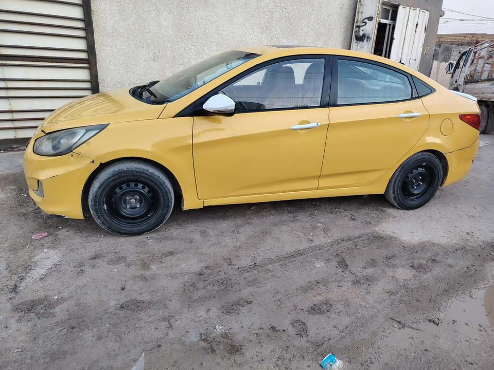 السلام عليكم اكسنت للبيع موديل 15 فول مواصفات
مكفوله من الفتح والتبديل حداديه جديده تخم تاير تبريد  

رقم بغداد تحويل ثاني يوم 

مكان السياره السماوه تقاطع الوركاء 

الاستفسار ***********
