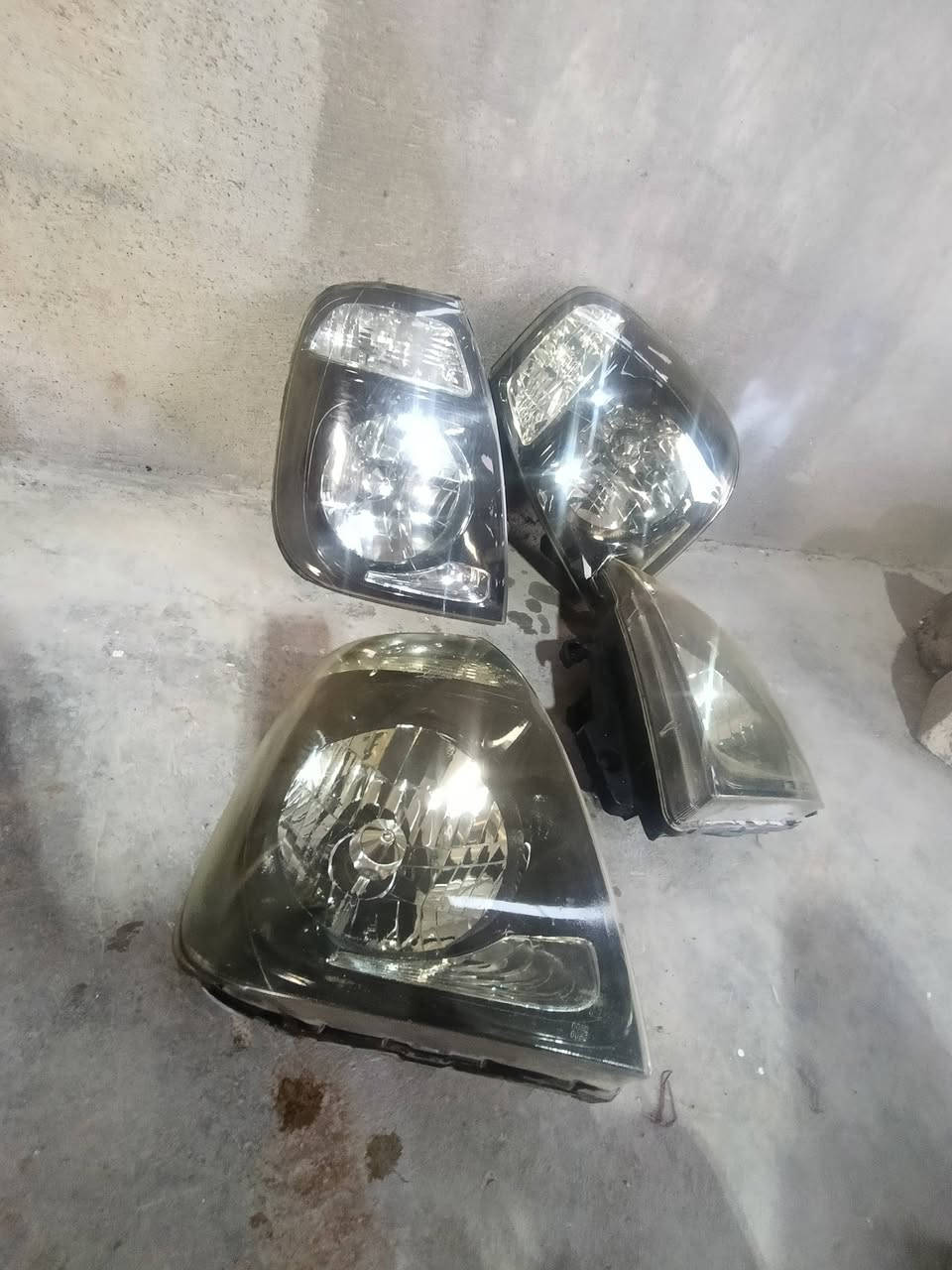ئەشیای کیا بۆ فرۆشتن درعی گاز هی کیای جوار هەزار کارەبای بۆ مۆدیل بەرز دەعامی دەبل بۆری نیکل لایتی ٢٠٢٢ لایتی کیای سێ هەزاری جەمجەی سەر سەقفی جەلال حەداد *********** شوێن هەولیر
