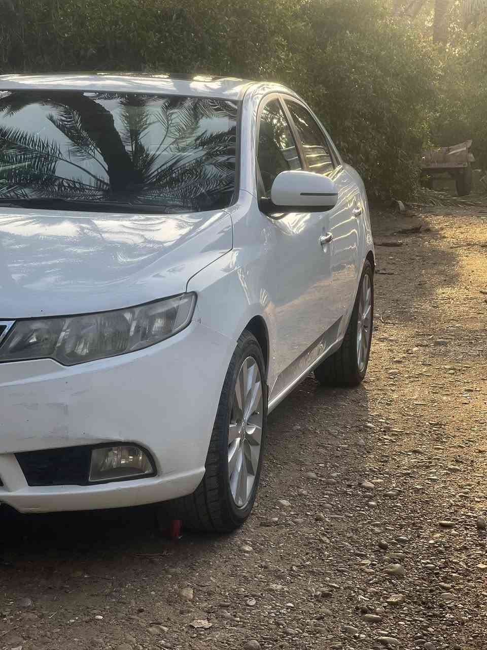 سلام عليكم
سيراتو 2011 فول عدا البصمه سياره جاهزه للاخير مامتعوبه
بيه صبغ قماره واكعه عليهه بلوكه وجاملغين دواخل مكفوله مكينه كير كفاله تبريد خير من الله منضومه غاز سعر 98 وبيه مجال بسيط مكاني بغداد مكينه 1600 رقمي واتس اب فقط وخاص موجود 
***********
